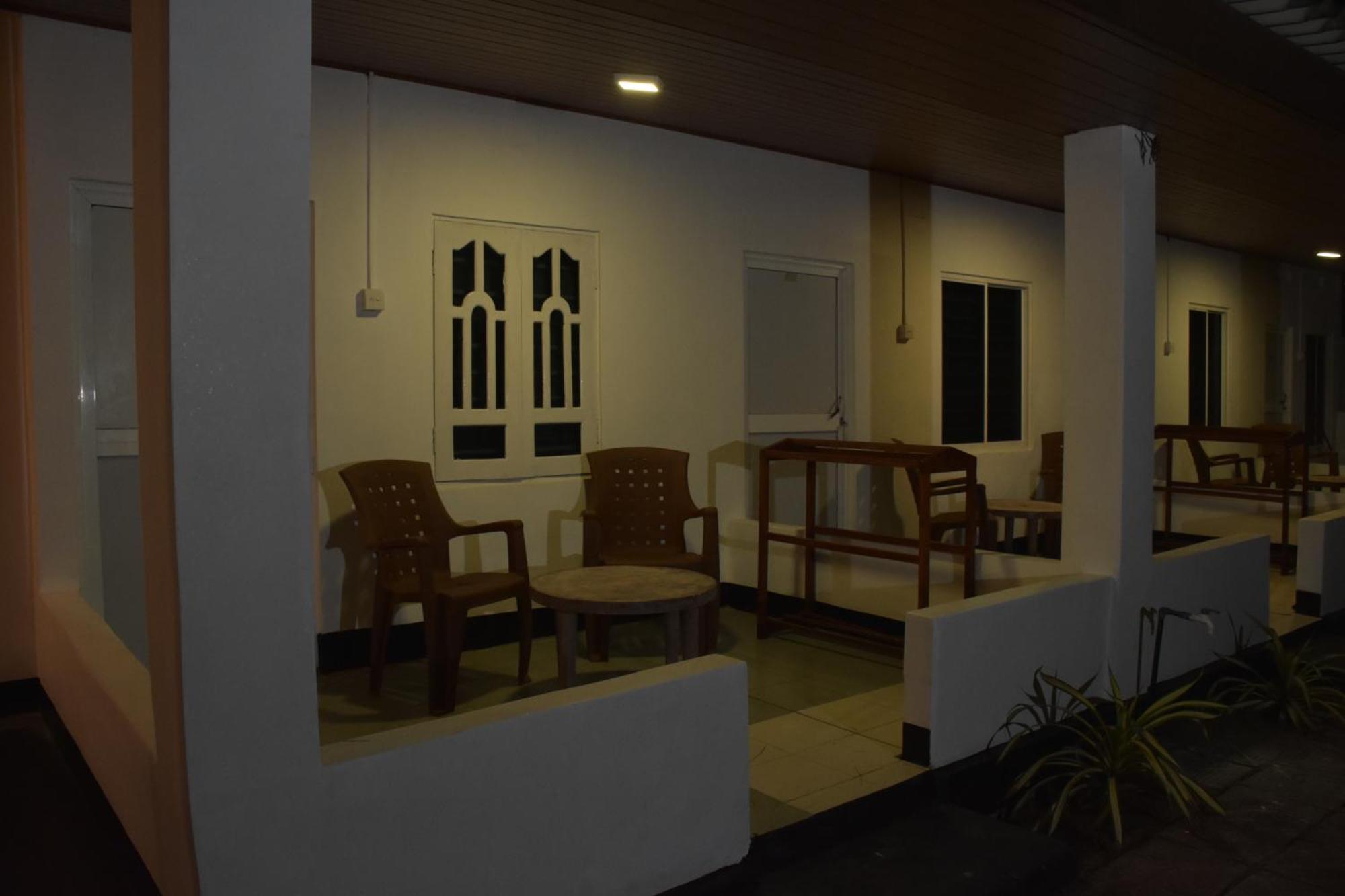 French Garden Regish Guest House Trincomalee Exteriör bild