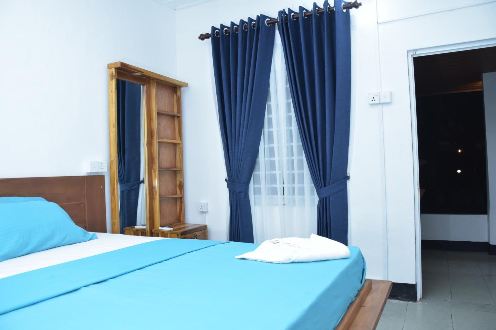 French Garden Regish Guest House Trincomalee Exteriör bild
