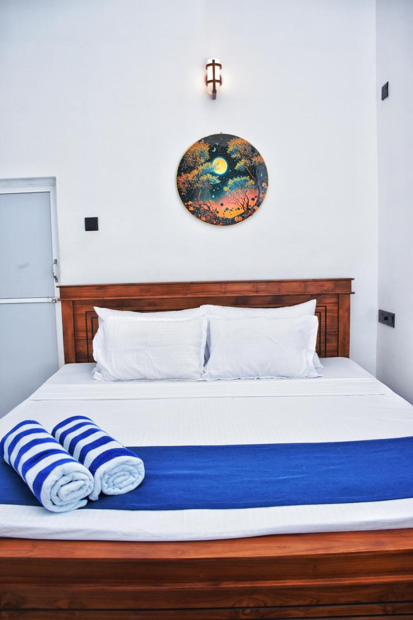 French Garden Regish Guest House Trincomalee Exteriör bild